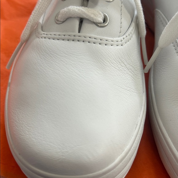 Keds 100% leather sneaker - Picture 6 of 7